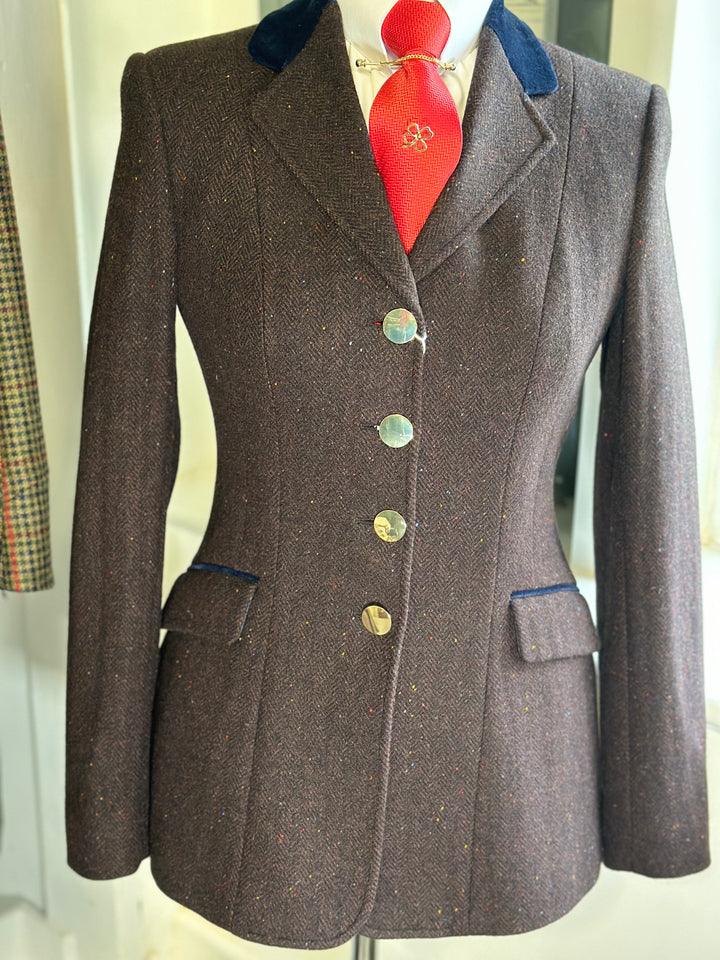 IN STOCK: DARK BROWN DONEGAL PRINCESS CUT JACKET -5266