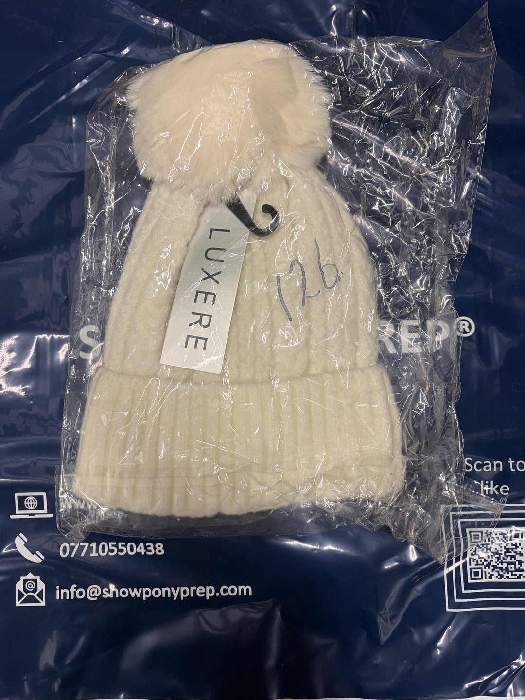 Lot 126 - White Wooly Hat