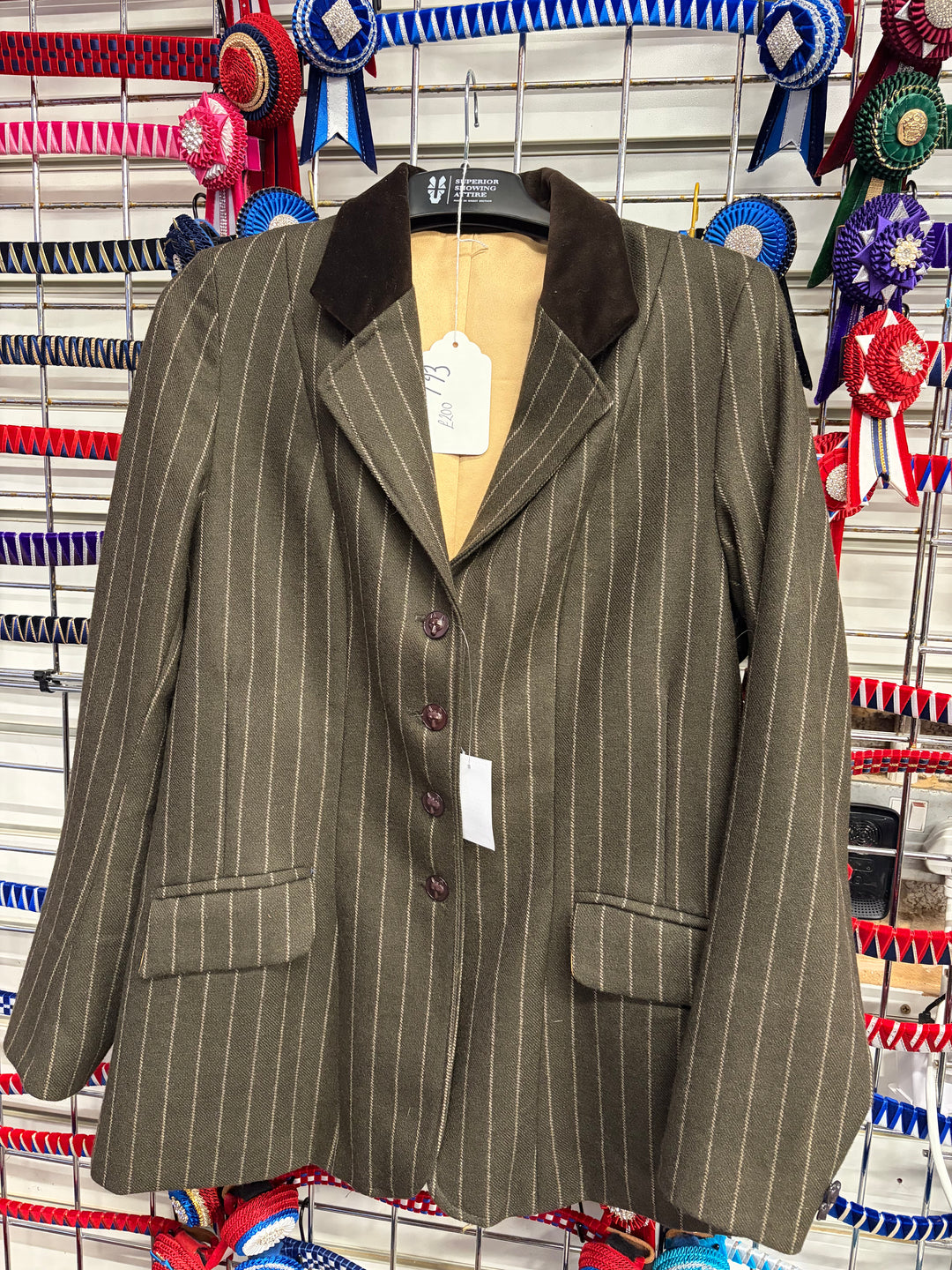 Lot 193 - Striking Green and Brown Ladies Tweed