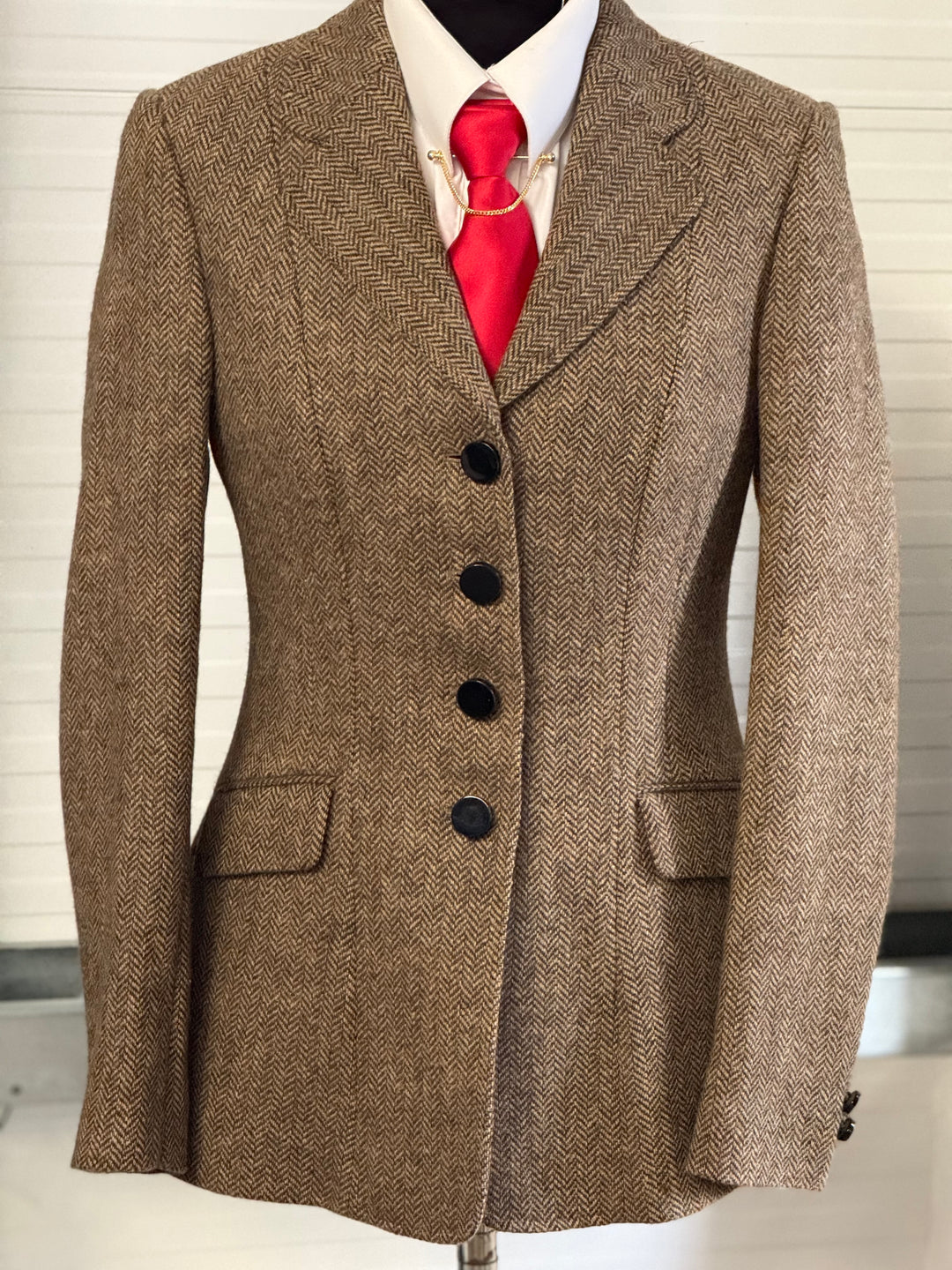 IN STOCK: PRINCESS CUT TWEED PALE BROWN HERRINGBONE