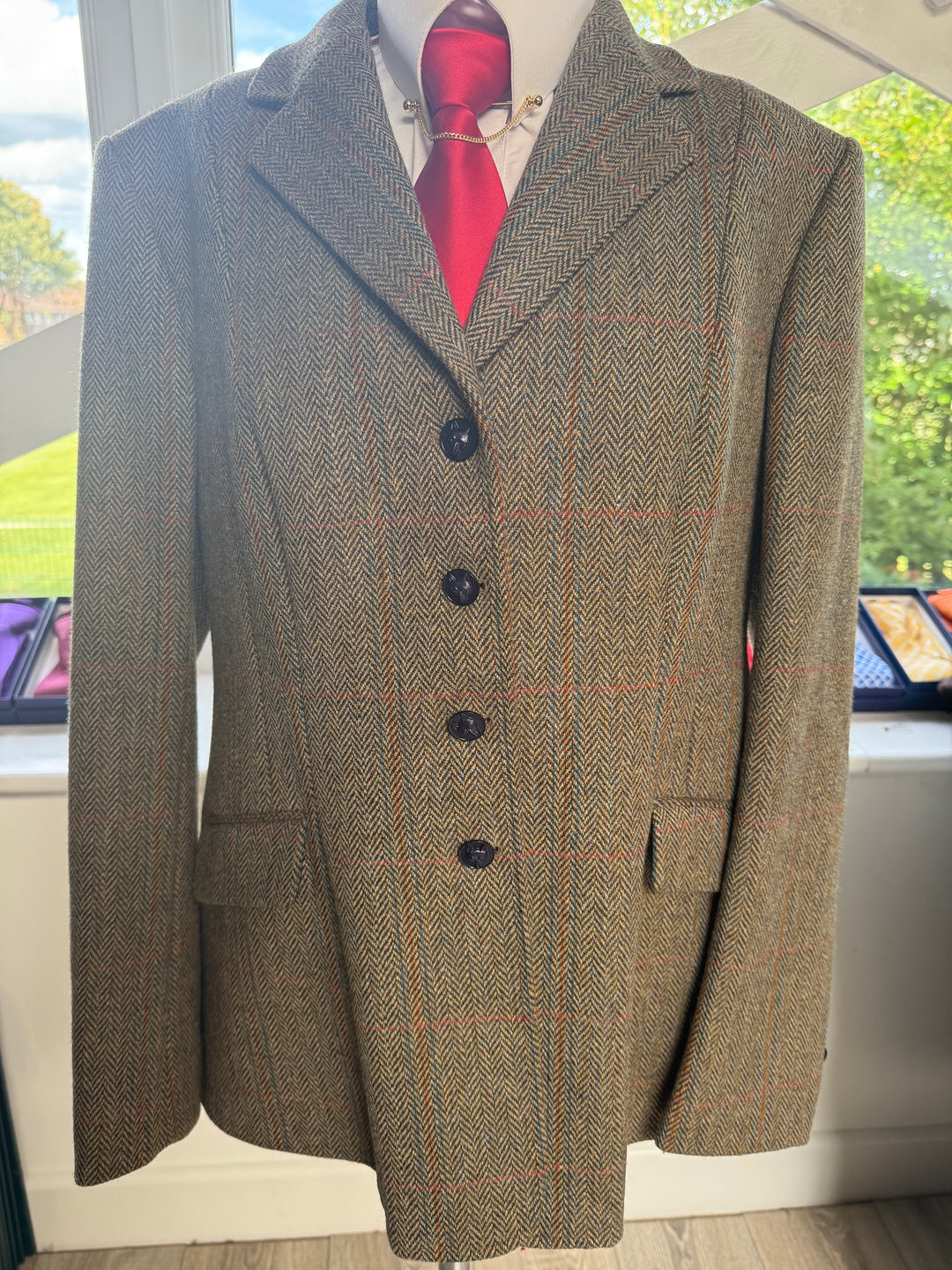 IN STOCK: Princess Cut Tweed Jacket Size 44