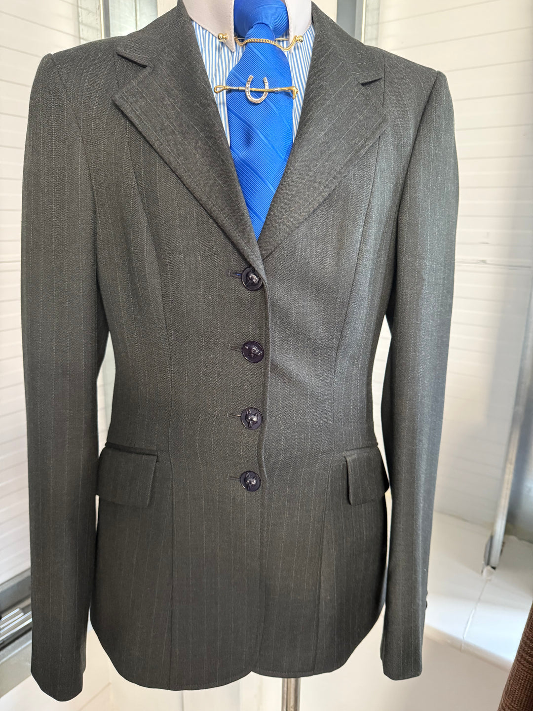 IN STOCK: Princess Cut Lightweight Tweed 32"