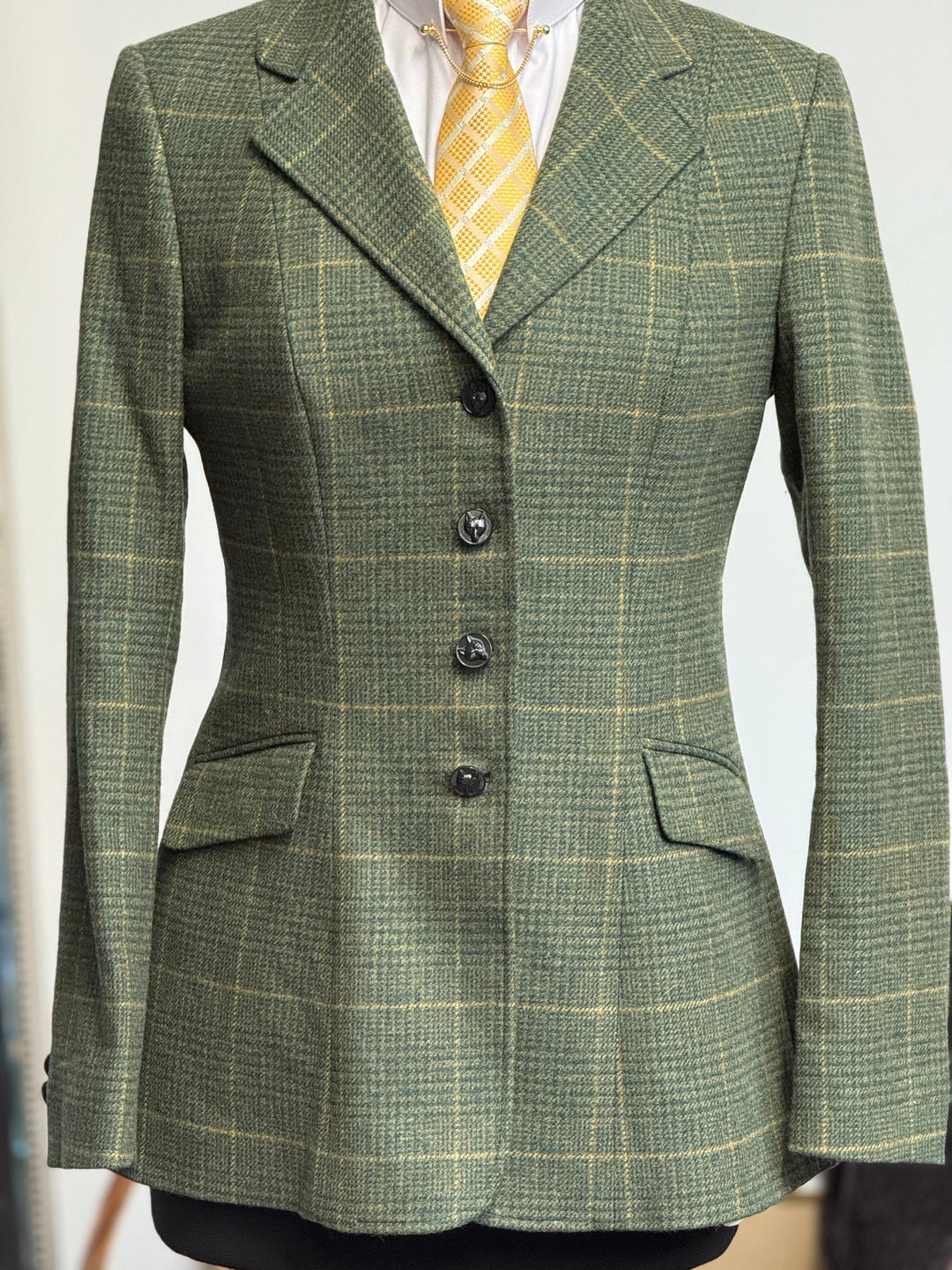 IN STOCK: UNIQUE TWEED PRINCESS CUT JACKET- 054