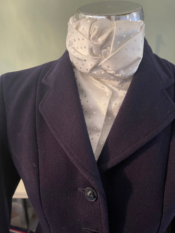 Luxury Pre Tied Stocks