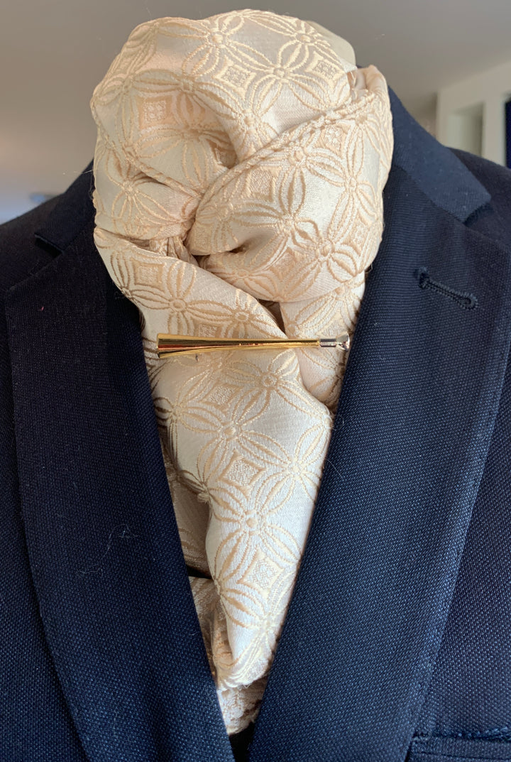 Luxury Pre Tied Stocks